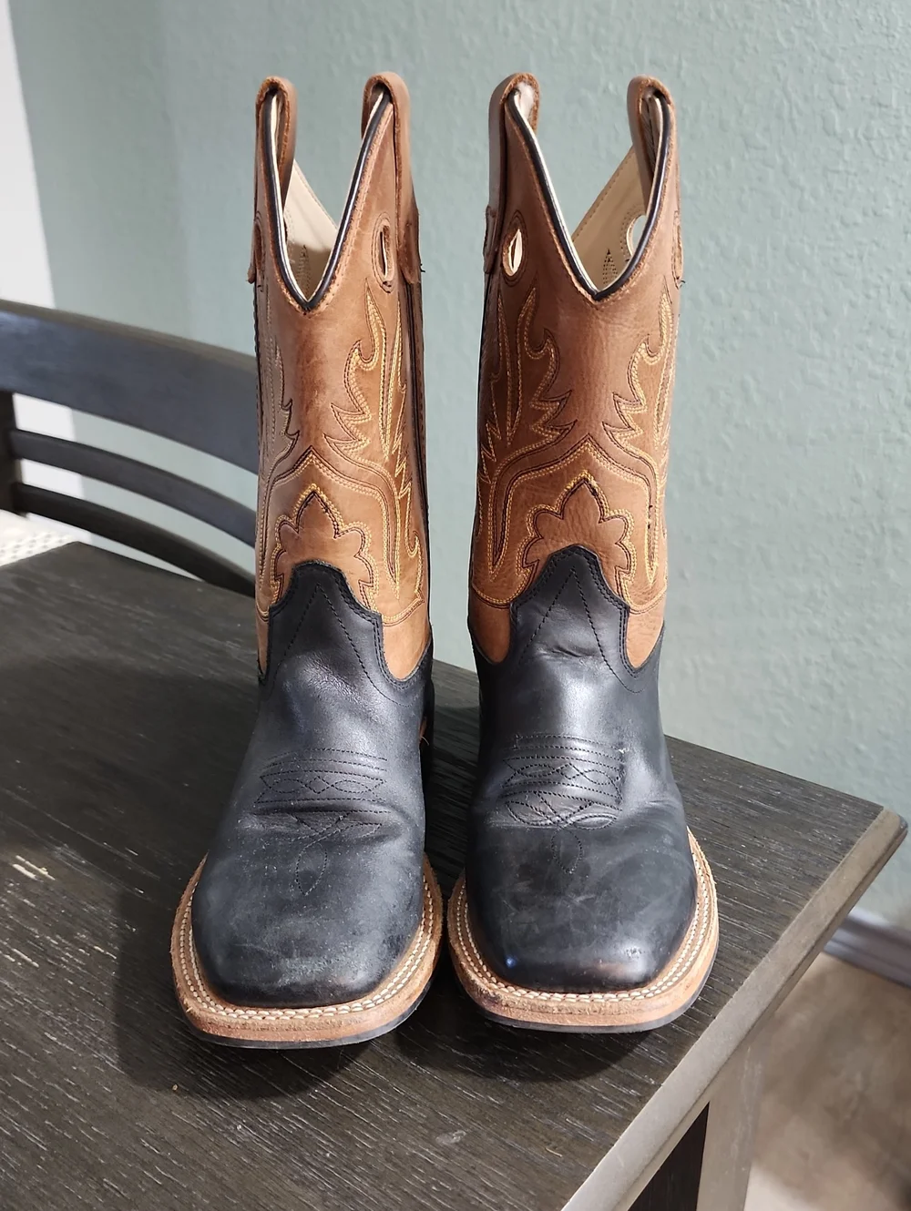 BOYS Two-Tone Brown and Black Western Pull-On Boots